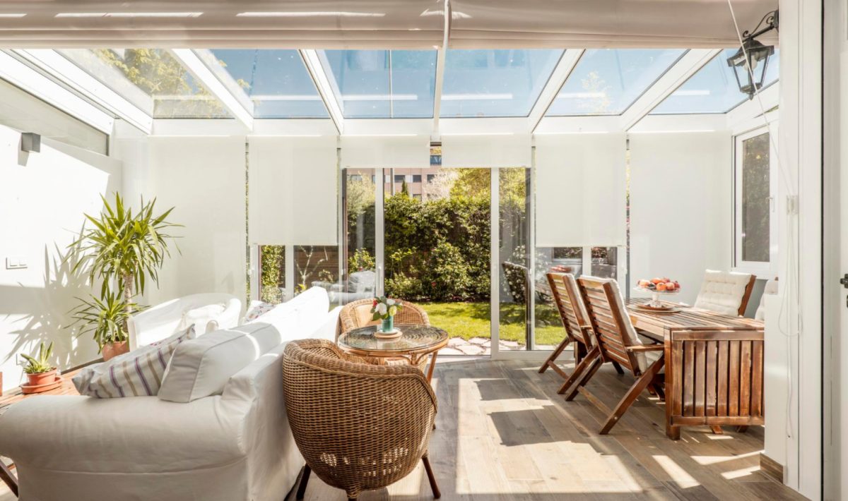 Aménagement extérieur à Avallon : pourquoi installer une véranda ?